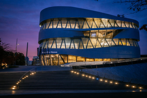 grafik_pressemitteilung_mercedes-benz-museum